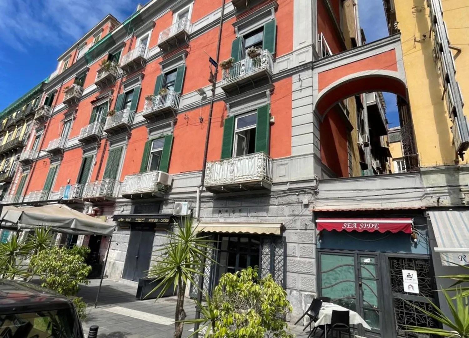 Domus Parthenope Comfort Napoli 0*,  İtalya