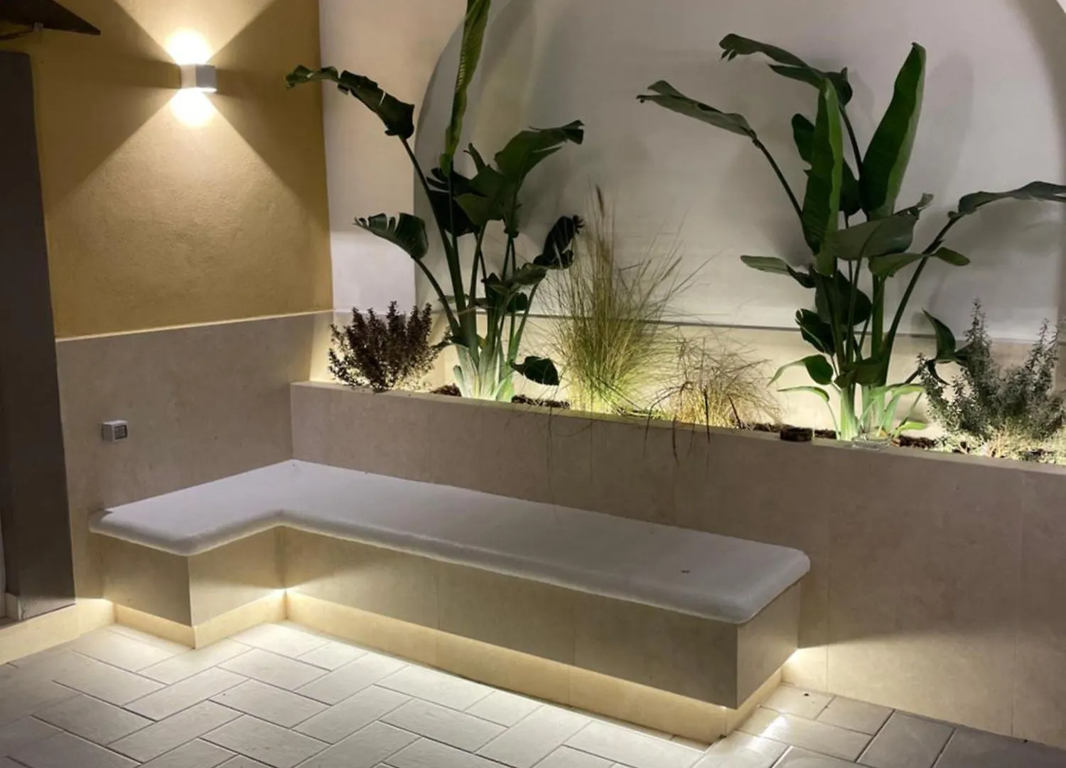 Domus Parthenope Comfort Naples 0*,  Italy